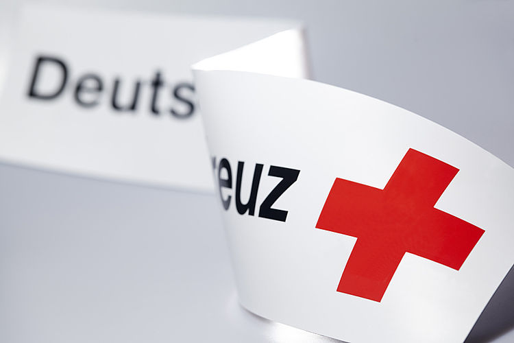 Banner 'Deutsches Rotes Kreuz' aus Papier